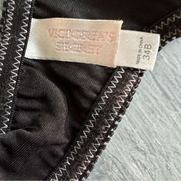 ❤️3/$30 Victoria’s Secret Racerback Bra with Front Closure - Picture 7 of 8
